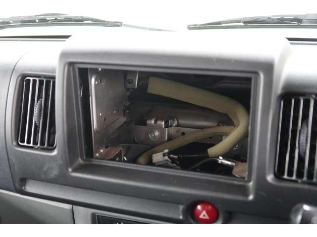 ミニキャブ・ミーブ ＣＤ　１０．５ｋｗｈ　４シーター　電気自動車　禁煙　オーディオレス　エアコン　パワステ　パワーウインドウ　シートヒーター　キーレス　プライバシーガラス　リヤアンダーミラー　ワンオーナー　三菱認定中古車１年保証（走行無制限）（2枚目）