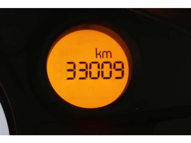 ミニキャブ・ミーブ ＣＤ　１０．５ｋｗｈ　４シーター　電気自動車　禁煙　オーディオレス　エアコン　パワステ　パワーウインドウ　シートヒーター　キーレス　プライバシーガラス　リヤアンダーミラー　ワンオーナー　三菱認定中古車１年保証（走行無制限）（13枚目）