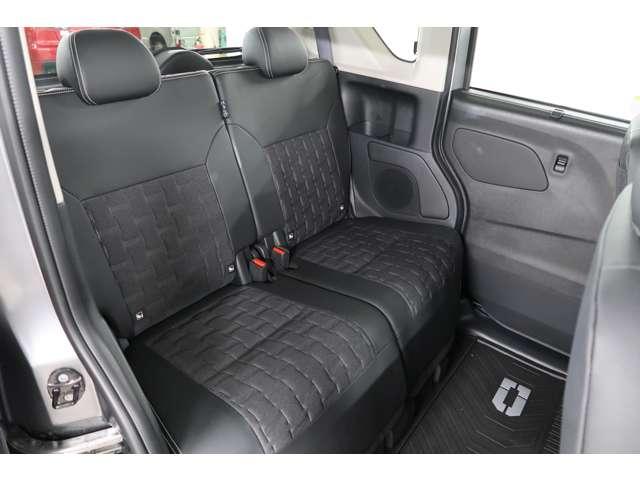 デリカミニ Ｔ　プレミアム　禁煙　社有車　９型メモリーナビ　全方位（9枚目）