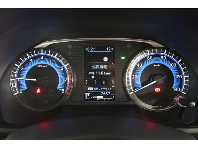 デリカミニ Ｔ　プレミアム　禁煙　社有車　９型メモリーナビ　全方位（11枚目）