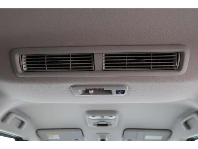 デリカミニ Ｔ　プレミアム　禁煙　社有車　９型メモリーナビ　全方位（16枚目）