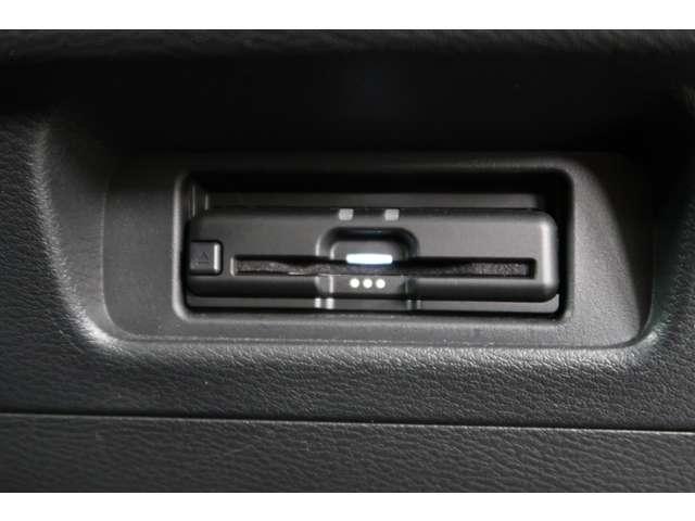 ｅＫクロススペース Ｔ　２ＷＤ　禁煙　ターボ　９型ナビ　先進安全ＰＫＧ（4枚目）