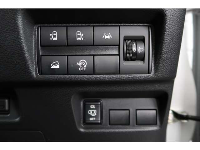 ｅＫクロススペース Ｔ　２ＷＤ　禁煙　ターボ　９型ナビ　先進安全ＰＫＧ（14枚目）