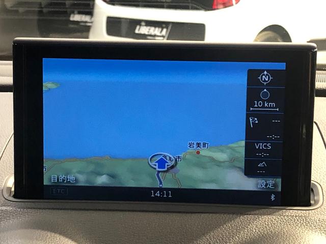 ベースグレード 黒革 ロゴライト ACC シートヒーター(6枚目)