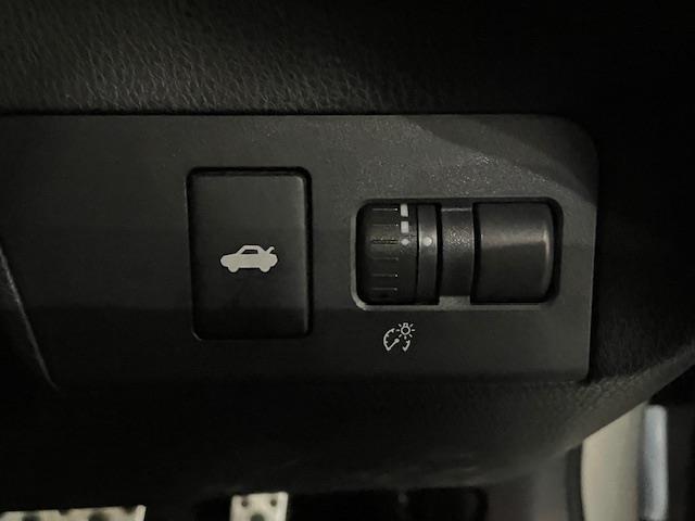 ＧＴリミテッド　純正ナビ　Ｂｌｕｅｔｏｏｔｈ　バックカメラ　ＨＩＤ　モデリスタエアロ(11枚目)