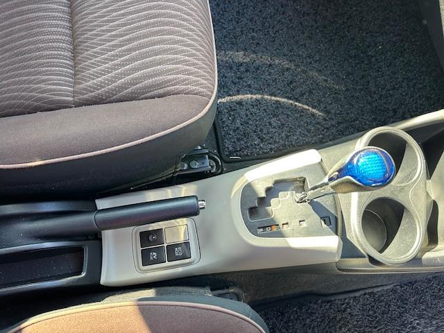 アクア Ｇ　純正ナビ／地デジ　バックモニター　スマートキー（16枚目）