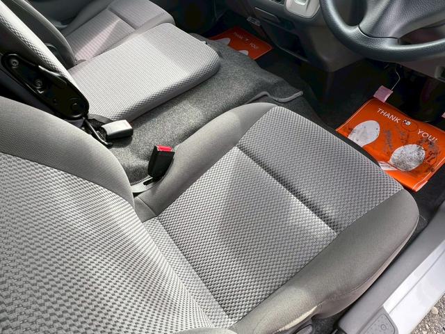 ＮＶ３５０キャラバンバン スーパーロングＤＸターボ　カロッツェリアナビ　フルセグＴＶ　Ｂｌｕｅｔｏｏｔｈ　バックカメラ　キーレスキー　ＨＩＤヘッド＆フォグ　ＳＮＯＷスイッチ　ＨＥＡＴスイッチ　ＤＰＦ再生スイッチ　電動格納ミラー　リアヒーター　ドラレコ（27枚目）