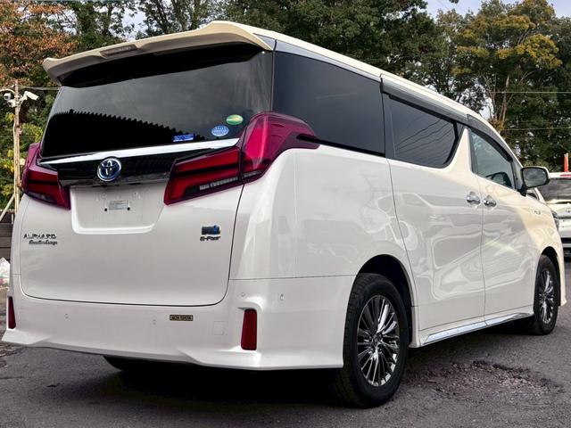 アルファードハイブリッド エグゼクティブラウンジS 純正Tコネクトナビ JBLプレミアムサウンド 全方位カメラ レーダークルーズコントロール ETC2.0 ベージュレザーシート Wサンルーフ 3眼LEDヘッドライト 純正17インチアルミ(15枚目)