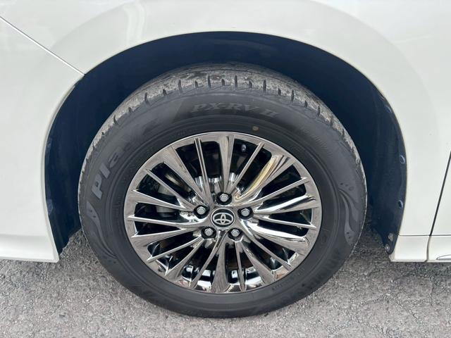 アルファードハイブリッド エグゼクティブラウンジS 純正Tコネクトナビ JBLプレミアムサウンド 全方位カメラ レーダークルーズコントロール ETC2.0 ベージュレザーシート Wサンルーフ 3眼LEDヘッドライト 純正17インチアルミ(22枚目)