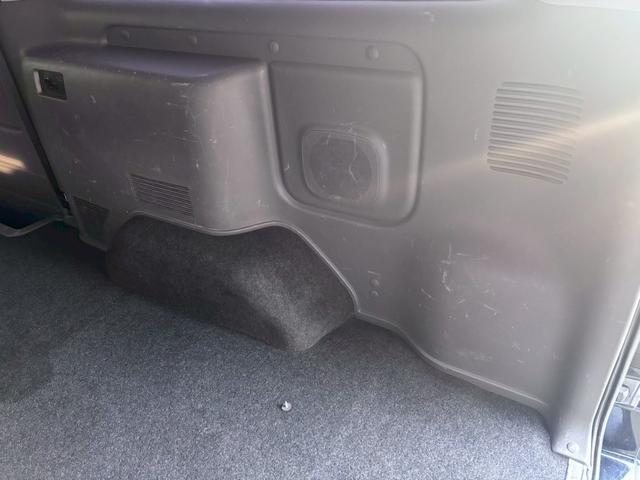 NV350キャラバンバン ロングプレミアムGXターボ 純正ナビ フルセグTV Bluetooth リアクーラー&リアヒーター 電動格納ミラー スマートキー&プッシュスタート スノースイッチ ヒートスイッチ DPF再生スイッチ HIDヘッドライト&フォグ(44枚目)