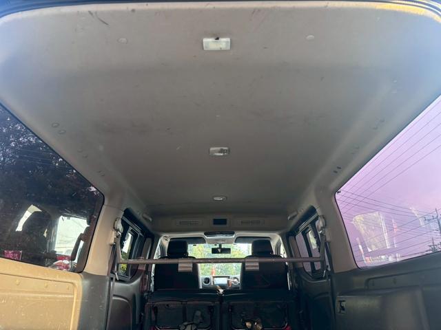 NV350キャラバンバン ロングプレミアムGXターボ 純正ナビ フルセグTV Bluetooth リアクーラー&リアヒーター 電動格納ミラー スマートキー&プッシュスタート スノースイッチ ヒートスイッチ DPF再生スイッチ HIDヘッドライト&フォグ(45枚目)