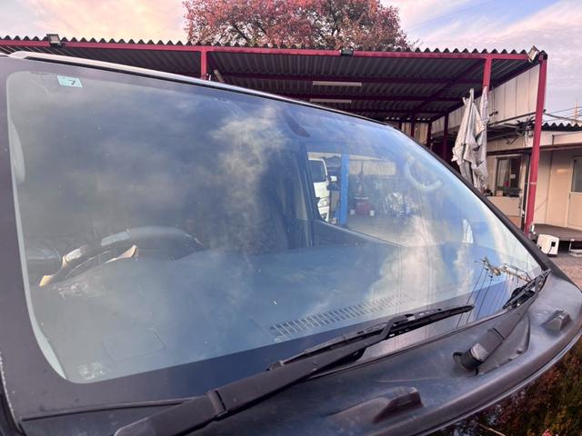 NV350キャラバンバン ロングプレミアムGXターボ 純正ナビ フルセグTV Bluetooth リアクーラー&リアヒーター 電動格納ミラー スマートキー&プッシュスタート スノースイッチ ヒートスイッチ DPF再生スイッチ HIDヘッドライト&フォグ(57枚目)