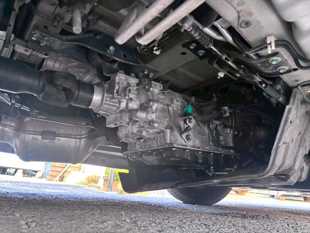 NV350キャラバンバン ロングプレミアムGXターボ 純正ナビ フルセグTV Bluetooth リアクーラー&リアヒーター 電動格納ミラー スマートキー&プッシュスタート スノースイッチ ヒートスイッチ DPF再生スイッチ HIDヘッドライト&フォグ(67枚目)