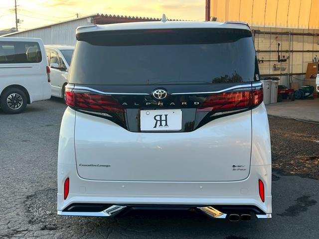 アルファードハイブリッド エグゼクティブラウンジ　純正ナビ　ＪＢＬ　全方位カメラ　ヘッドアップディスプレイ　トヨタチームメイト　デジタルインナーミラー　ＥＴＣ２．０　　ムーンルーフ　モデリスタフルエアロ　モデリスタマフラー　ＬＥＤリフレクター（10枚目）