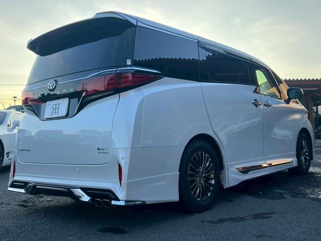 アルファードハイブリッド エグゼクティブラウンジ　純正ナビ　ＪＢＬ　全方位カメラ　ヘッドアップディスプレイ　トヨタチームメイト　デジタルインナーミラー　ＥＴＣ２．０　　ムーンルーフ　モデリスタフルエアロ　モデリスタマフラー　ＬＥＤリフレクター（15枚目）