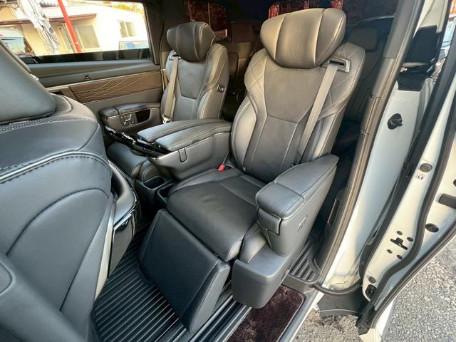 アルファードハイブリッド エグゼクティブラウンジ　純正ナビ　ＪＢＬ　全方位カメラ　ヘッドアップディスプレイ　トヨタチームメイト　デジタルインナーミラー　ＥＴＣ２．０　　ムーンルーフ　モデリスタフルエアロ　モデリスタマフラー　ＬＥＤリフレクター（34枚目）