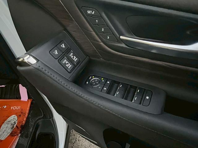 アルファードハイブリッド エグゼクティブラウンジ　純正ナビ　ＪＢＬ　全方位カメラ　ヘッドアップディスプレイ　トヨタチームメイト　デジタルインナーミラー　ＥＴＣ２．０　　ムーンルーフ　モデリスタフルエアロ　モデリスタマフラー　ＬＥＤリフレクター（68枚目）