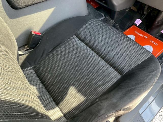 ＮＶ３５０キャラバンバン ロングプレミアムＧＸ　純正ナビ　フルセグＴＶ　Ｂｌｕｅｔｏｏｔｈ　アラウンドビューモニター　リアヒーター＆クーラー　スノースイッチ　エマブレ　ＥＴＣ　オートライト　ドラレコ　ＬＥＤヘッドライト＆フォグライト　ルーフキャリア（25枚目）