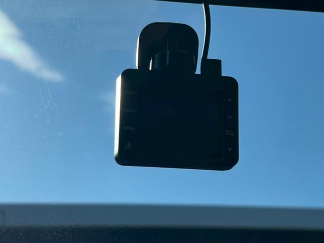 スペーシアカスタム ハイブリッドＸＳ　社外ナビ　フルセグＴＶ　Ｂｌｕｅｔｏｏｔｈ　バックモニター　両側パワスラ　プリクラッシュセーフティ　シートヒーター　ドラレコ　ＥＴＣ　電動格納ミラー　ＬＥＤヘッドライト＆フォグライト　ルーフキャリア（58枚目）