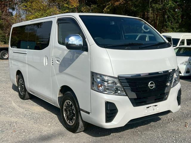 キャラバン ロングプレミアムＧＸプロスタイル　純正ナビ　フルセグＴＶ　Ｂｌｕｅｔｏｏｔｈ　アラウンドビュー　リアヒーター＆クーラー　ＬＥＤヘッド　ＨＥＡＴスイッチ　ＤＰＦ再生　電動格納ミラー　ＥＴＣ　デジタルインナーミラー　純正１５インチＡＷ（9枚目）