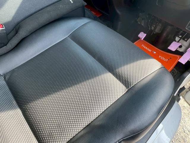 キャラバン ロングプレミアムＧＸプロスタイル　純正ナビ　フルセグＴＶ　Ｂｌｕｅｔｏｏｔｈ　アラウンドビュー　リアヒーター＆クーラー　ＬＥＤヘッド　ＨＥＡＴスイッチ　ＤＰＦ再生　電動格納ミラー　ＥＴＣ　デジタルインナーミラー　純正１５インチＡＷ（27枚目）