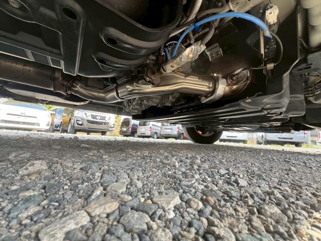 キャラバン ロングプレミアムＧＸプロスタイル　純正ナビ　フルセグＴＶ　Ｂｌｕｅｔｏｏｔｈ　アラウンドビュー　リアヒーター＆クーラー　ＬＥＤヘッド　ＨＥＡＴスイッチ　ＤＰＦ再生　電動格納ミラー　ＥＴＣ　デジタルインナーミラー　純正１５インチＡＷ（65枚目）