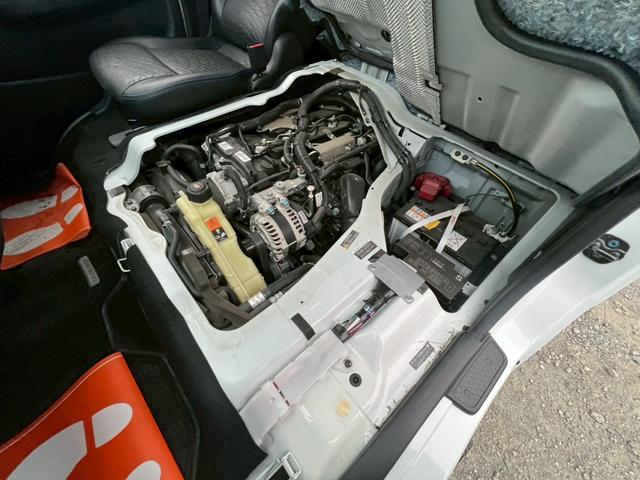 キャラバン ロングオーテック 5人乗り ALPINEディスプレイオーディオ Bluetooth アラウンドビュー リアヒーター&クーラー HEATスイッチ デジタルインナーミラー LEDヘッド&フォグ デイライト付きフロントリップ(69枚目)