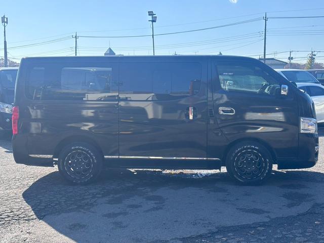 NV350キャラバンバン ロングプレミアムGX 純正ナビ フルセグTV Bluetooth バックカメラ リアクーラー&リアヒーター スマートキー&プッシュスタート スノースイッチ 電動格納ミラー ETC 社外16インチAW(8枚目)