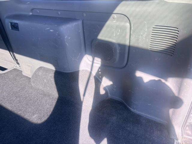 NV350キャラバンバン ロングプレミアムGX 純正ナビ フルセグTV Bluetooth バックカメラ リアクーラー&リアヒーター スマートキー&プッシュスタート スノースイッチ 電動格納ミラー ETC 社外16インチAW(42枚目)