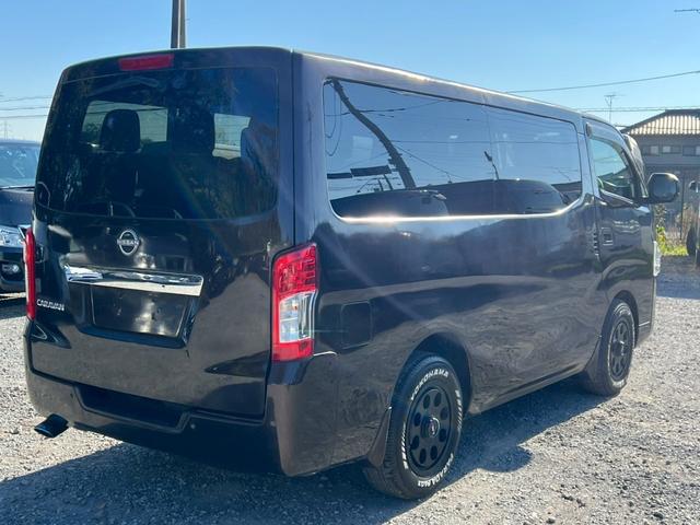 キャラバンワゴン ＧＸ　純正ナビ　フルセグＴＶ　Ｂｌｕｅｔｏｏｔｈ　リアヒーター＆クーラー　片側パワスラ　エマブレ　デジタルインナーミラー　アラウンドビュー　ＥＴＣ　ＬＥＤヘッドライト＆フォグライト　社外１６インチＡＷ（9枚目）