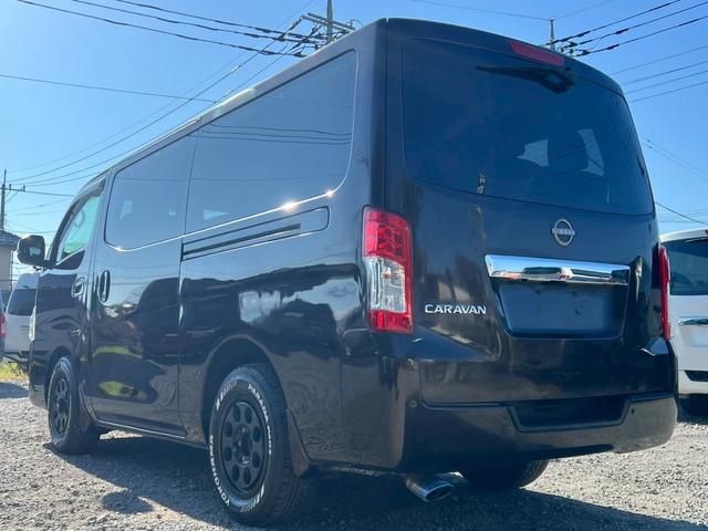 キャラバンワゴン ＧＸ　純正ナビ　フルセグＴＶ　Ｂｌｕｅｔｏｏｔｈ　リアヒーター＆クーラー　片側パワスラ　エマブレ　デジタルインナーミラー　アラウンドビュー　ＥＴＣ　ＬＥＤヘッドライト＆フォグライト　社外１６インチＡＷ（16枚目）