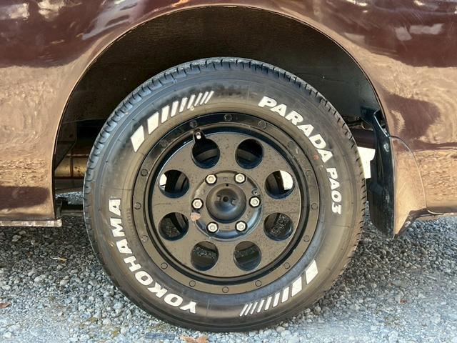 キャラバンワゴン ＧＸ　純正ナビ　フルセグＴＶ　Ｂｌｕｅｔｏｏｔｈ　リアヒーター＆クーラー　片側パワスラ　エマブレ　デジタルインナーミラー　アラウンドビュー　ＥＴＣ　ＬＥＤヘッドライト＆フォグライト　社外１６インチＡＷ（20枚目）