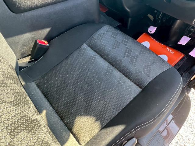 キャラバンワゴン ＧＸ　純正ナビ　フルセグＴＶ　Ｂｌｕｅｔｏｏｔｈ　リアヒーター＆クーラー　片側パワスラ　エマブレ　デジタルインナーミラー　アラウンドビュー　ＥＴＣ　ＬＥＤヘッドライト＆フォグライト　社外１６インチＡＷ（25枚目）