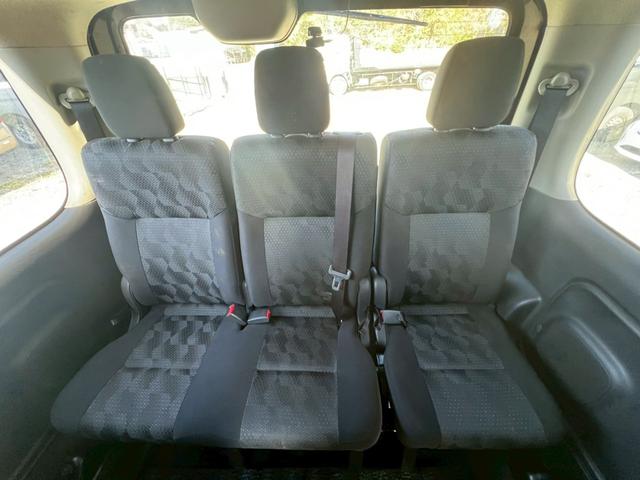 キャラバンワゴン ＧＸ　純正ナビ　フルセグＴＶ　Ｂｌｕｅｔｏｏｔｈ　リアヒーター＆クーラー　片側パワスラ　エマブレ　デジタルインナーミラー　アラウンドビュー　ＥＴＣ　ＬＥＤヘッドライト＆フォグライト　社外１６インチＡＷ（37枚目）