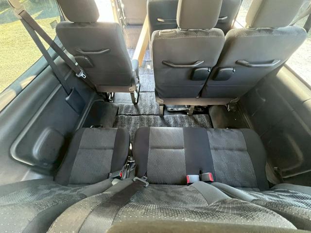 キャラバンワゴン ＧＸ　純正ナビ　フルセグＴＶ　Ｂｌｕｅｔｏｏｔｈ　リアヒーター＆クーラー　片側パワスラ　エマブレ　デジタルインナーミラー　アラウンドビュー　ＥＴＣ　ＬＥＤヘッドライト＆フォグライト　社外１６インチＡＷ（38枚目）