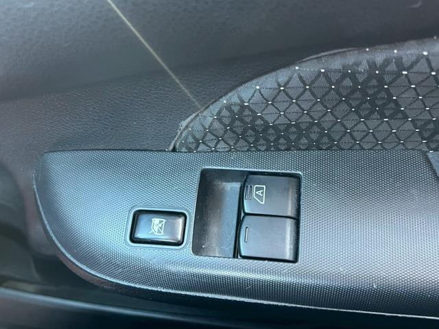 キャラバンワゴン ＧＸ　純正ナビ　フルセグＴＶ　Ｂｌｕｅｔｏｏｔｈ　リアヒーター＆クーラー　片側パワスラ　エマブレ　デジタルインナーミラー　アラウンドビュー　ＥＴＣ　ＬＥＤヘッドライト＆フォグライト　社外１６インチＡＷ（59枚目）