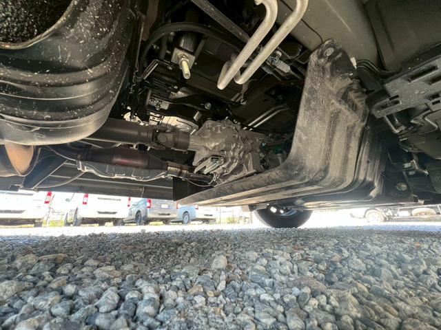 キャラバンワゴン ＧＸ　純正ナビ　フルセグＴＶ　Ｂｌｕｅｔｏｏｔｈ　リアヒーター＆クーラー　片側パワスラ　エマブレ　デジタルインナーミラー　アラウンドビュー　ＥＴＣ　ＬＥＤヘッドライト＆フォグライト　社外１６インチＡＷ（69枚目）