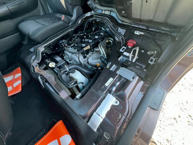 キャラバンワゴン ＧＸ　純正ナビ　フルセグＴＶ　Ｂｌｕｅｔｏｏｔｈ　リアヒーター＆クーラー　片側パワスラ　エマブレ　デジタルインナーミラー　アラウンドビュー　ＥＴＣ　ＬＥＤヘッドライト＆フォグライト　社外１６インチＡＷ（70枚目）