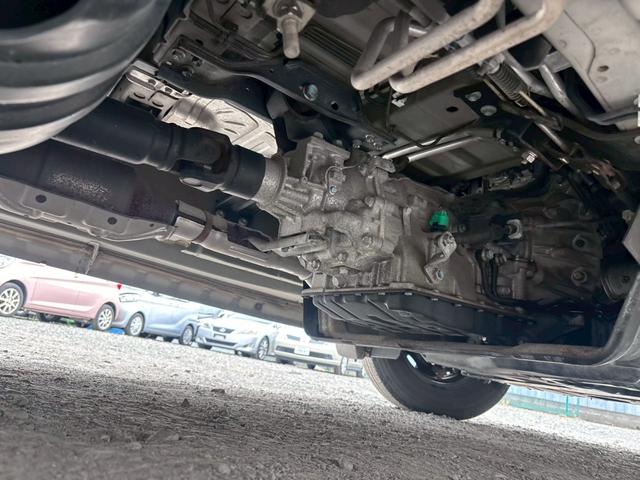 ＮＶ３５０キャラバンバン ロングプレミアムＧＸ　純正ナビ　フルセグＴＶ　Ｂｌｕｅｔｏｏｔｈ　バックカメラ　リアヒーター＆リアクーラー　スマートキー＆プッシュスタート　スノースイッチ　電動格納ミラー　レベライザー　ＥＴＣ（63枚目）