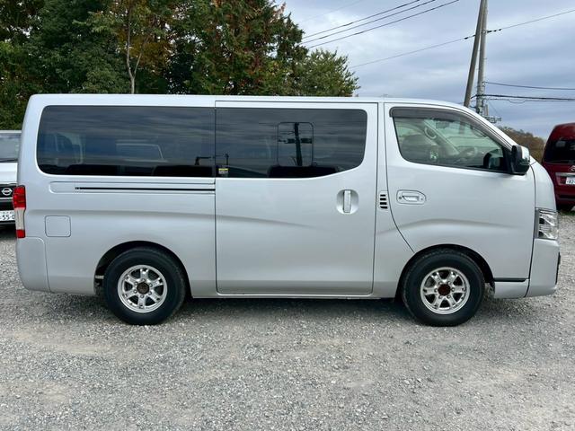 キャラバン ロングプレミアムGX 5人乗り 社外ディスプレイオーディオ Bluetooth リアヒーター&クーラー アラウンドビュー HEATスイッチ DPF再生スイッチ デジタルインナーミラー LEDオートライト 社外15インチAW(10枚目)