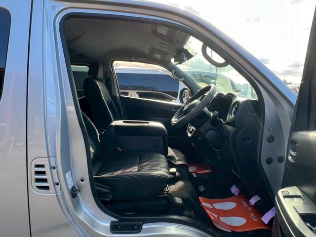 キャラバン ロングプレミアムGX 5人乗り 社外ディスプレイオーディオ Bluetooth リアヒーター&クーラー アラウンドビュー HEATスイッチ DPF再生スイッチ デジタルインナーミラー LEDオートライト 社外15インチAW(25枚目)