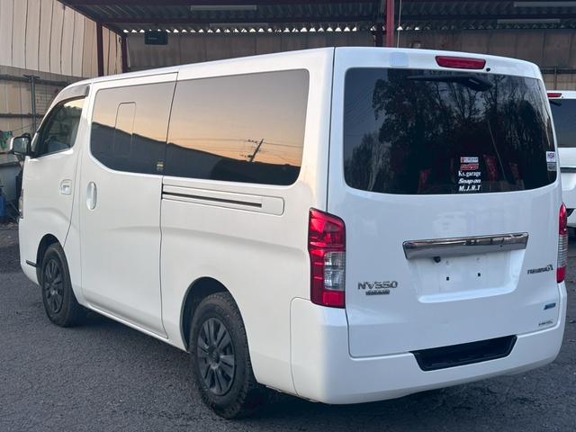 NV350キャラバンバン ロングプレミアムGXターボ ストラーダ10インチナビ フルセグ Bluetooth 黒レザーシートカバー リアヒーター&リアクーラー スマートキー ETC デジタルインナーミラー 後席モニター LEDヘッドライト(13枚目)