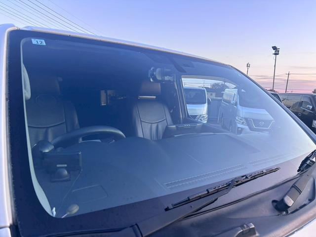 NV350キャラバンバン ロングプレミアムGXターボ ストラーダ10インチナビ フルセグ Bluetooth 黒レザーシートカバー リアヒーター&リアクーラー スマートキー ETC デジタルインナーミラー 後席モニター LEDヘッドライト(64枚目)