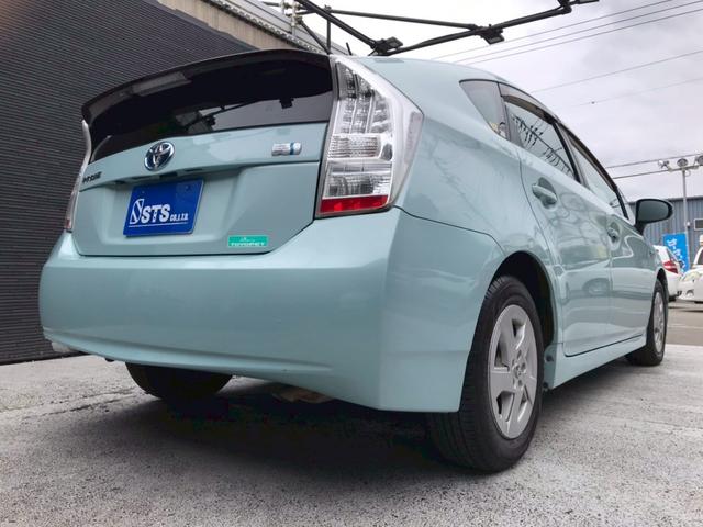 プリウス Ｓ　ユーザー様直接仕入れ車両　純正ナビ　バックモニター　フォグランプ　純正１５インチアルミ　ステアスイッチ　オートライト　電動格納ミラー　シートバックポケット　プッシュスタート　スマートキー　ＥＴＣ車載器（16枚目）