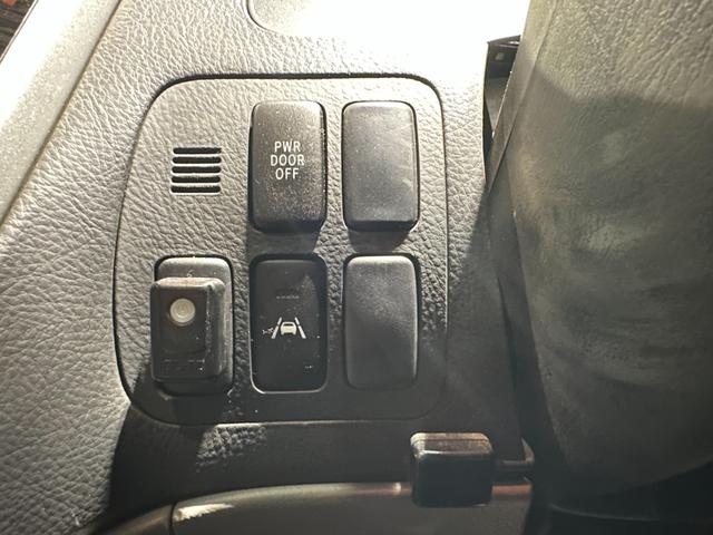 TOYOTA ALPHARD V AS