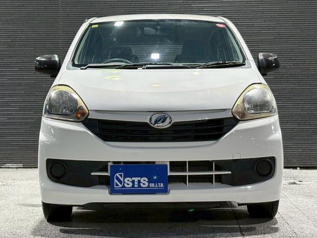 ミライース Ｄ　ユーザー様直接仕入れ車両　ＦＩＺＺ追加２連メーター　１４インチホイールキャップ　純正オーディオ　ＡＵＸ入力端子　マニュアルエアコン　パワーウィンドウ　バニティミラー　アイドリングストップ　車検整備付き（7枚目）