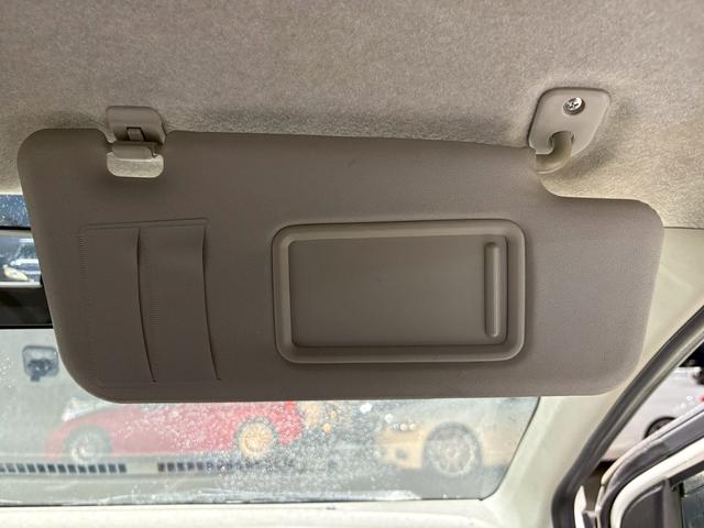 ミライース Ｄ　ユーザー様直接仕入れ車両　ＦＩＺＺ追加２連メーター　１４インチホイールキャップ　純正オーディオ　ＡＵＸ入力端子　マニュアルエアコン　パワーウィンドウ　バニティミラー　アイドリングストップ　車検整備付き（28枚目）