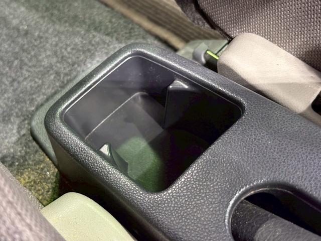 ミライース Ｄ　ユーザー様直接仕入れ車両　ＦＩＺＺ追加２連メーター　１４インチホイールキャップ　純正オーディオ　ＡＵＸ入力端子　マニュアルエアコン　パワーウィンドウ　バニティミラー　アイドリングストップ　車検整備付き（37枚目）
