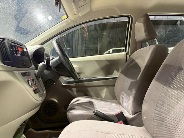 ミライース Ｄ　ユーザー様直接仕入れ車両　ＦＩＺＺ追加２連メーター　１４インチホイールキャップ　純正オーディオ　ＡＵＸ入力端子　マニュアルエアコン　パワーウィンドウ　バニティミラー　アイドリングストップ　車検整備付き（47枚目）