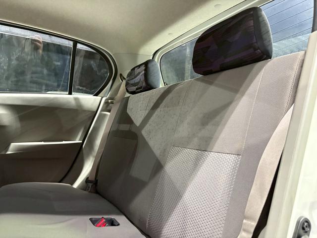 ミライース Ｄ　ユーザー様直接仕入れ車両　ＦＩＺＺ追加２連メーター　１４インチホイールキャップ　純正オーディオ　ＡＵＸ入力端子　マニュアルエアコン　パワーウィンドウ　バニティミラー　アイドリングストップ　車検整備付き（54枚目）